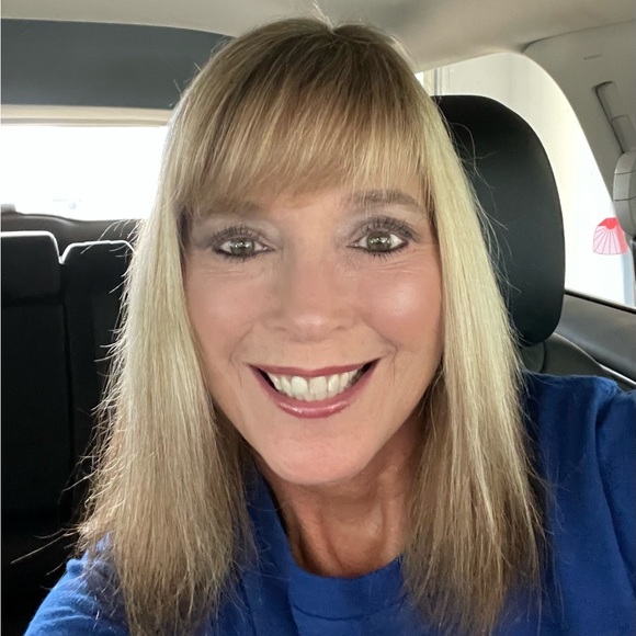 Meet your Posher, Renay - Picture 1 of 1